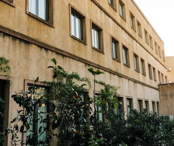 デラックスルーム, Plaza Central Canning