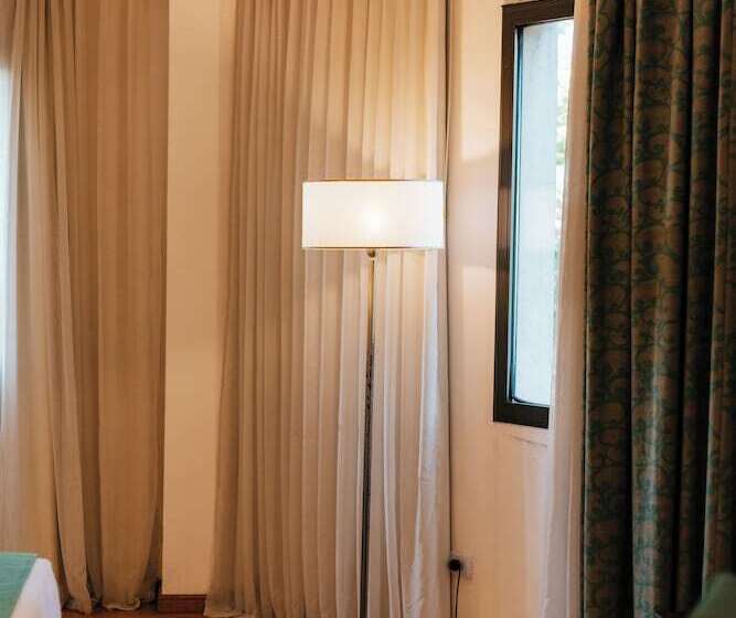 エクゼクティブルーム, Plaza Central Canning