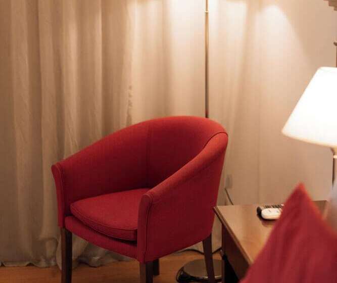 デラックスルーム, Plaza Central Canning