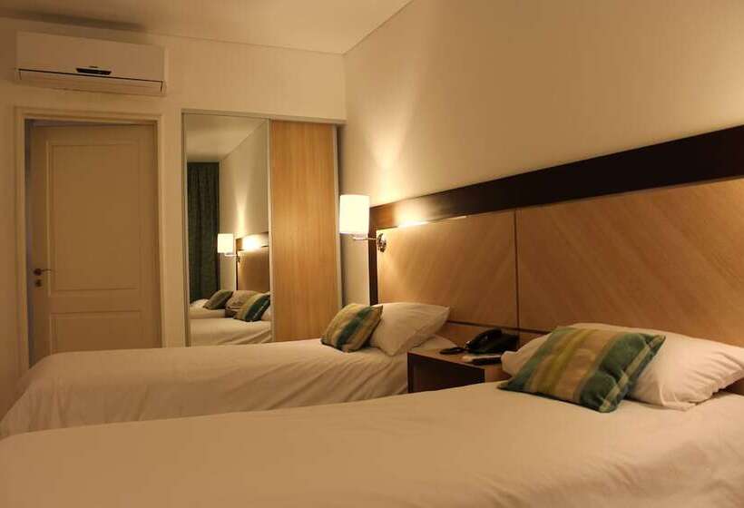 エクゼクティブルーム, Plaza Central Canning