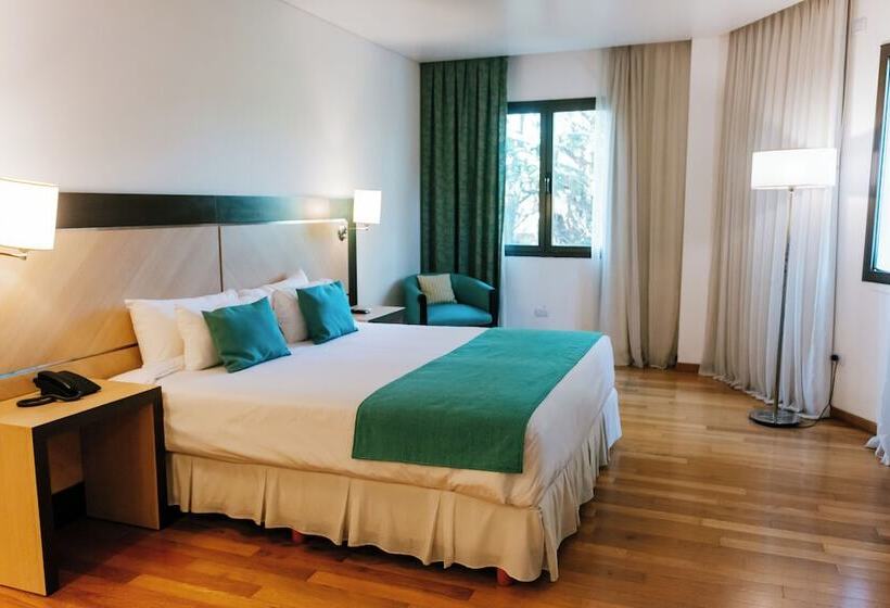 エクゼクティブルーム, Plaza Central Canning