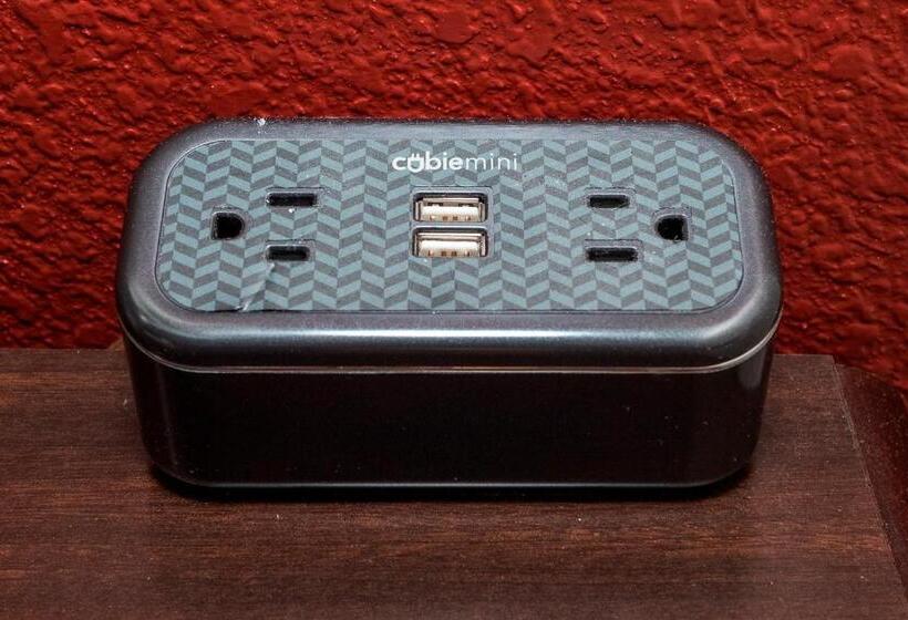 غرفة سوبيريور لذوى الاحتياجات الخاصة, Red Roof Inn & Suites Mt Holly  Mcguire Afb