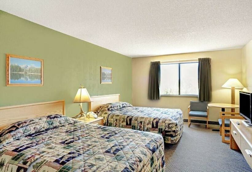 غرفه قياسيه سريرين مزدوجين, Topaz Lodge