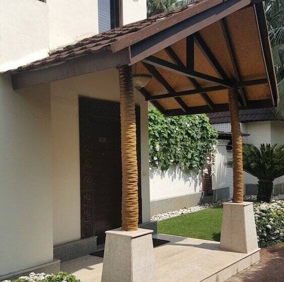 Люкс, The Lalit Resort & Spa Bekal