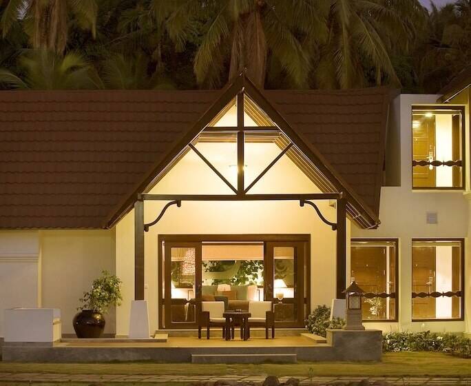 Люкс, The Lalit Resort & Spa Bekal