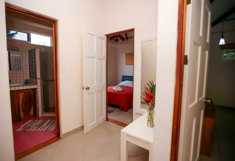 Villa 2 Makuuhuonetta Merinäkymä, Casitas Sollevante Boutique