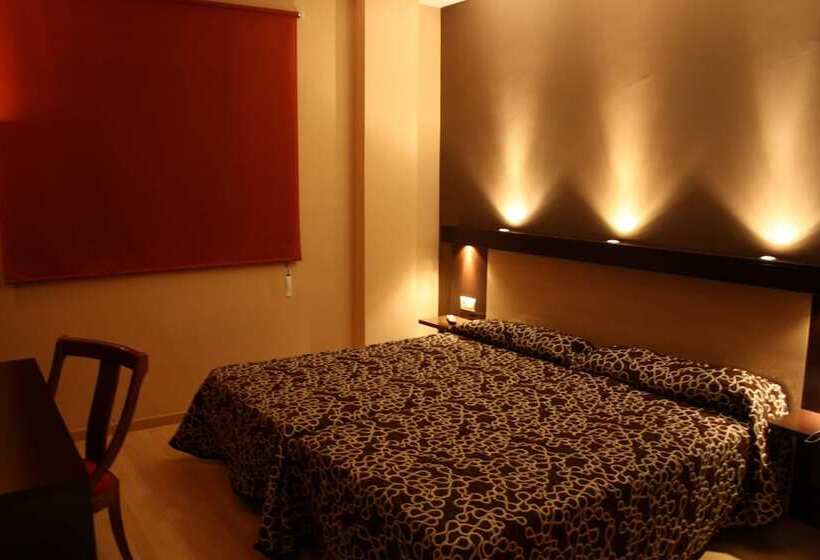 スタンダードルーム, Acosta Ciudad De La Música