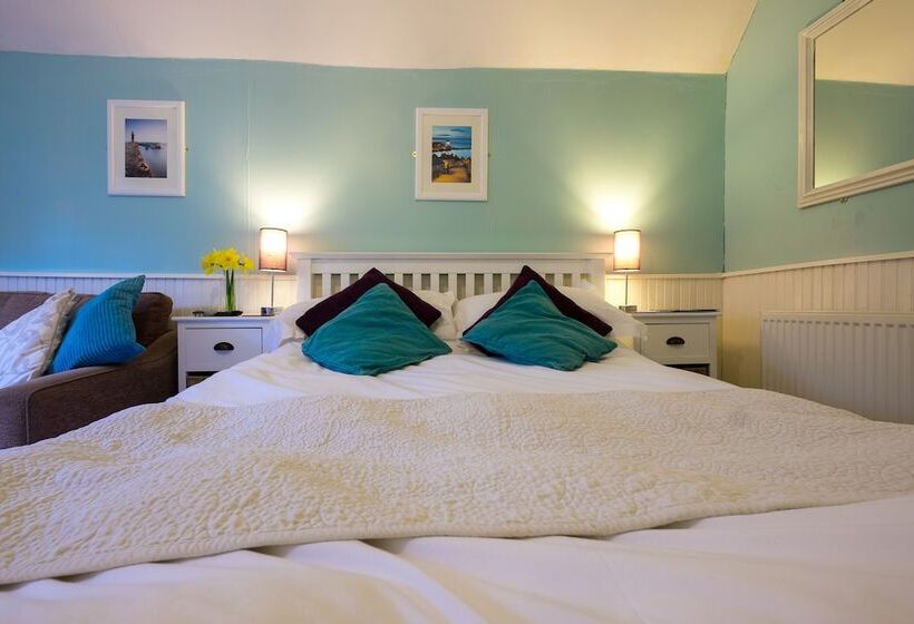 패밀리 룸, Broomfield House