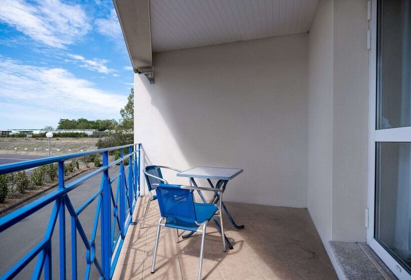 Номер Superior, The Originals City, Hôtel Des Arènes, Saintes