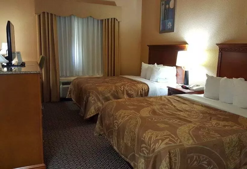 ２ダブルベッドのスタンダードルーム, Quality Inn & Suites Mcalester On Hwy 69 & 270
