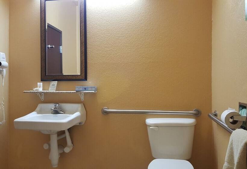 جناح, Quality Inn & Suites Mcalester On Hwy 69 & 270