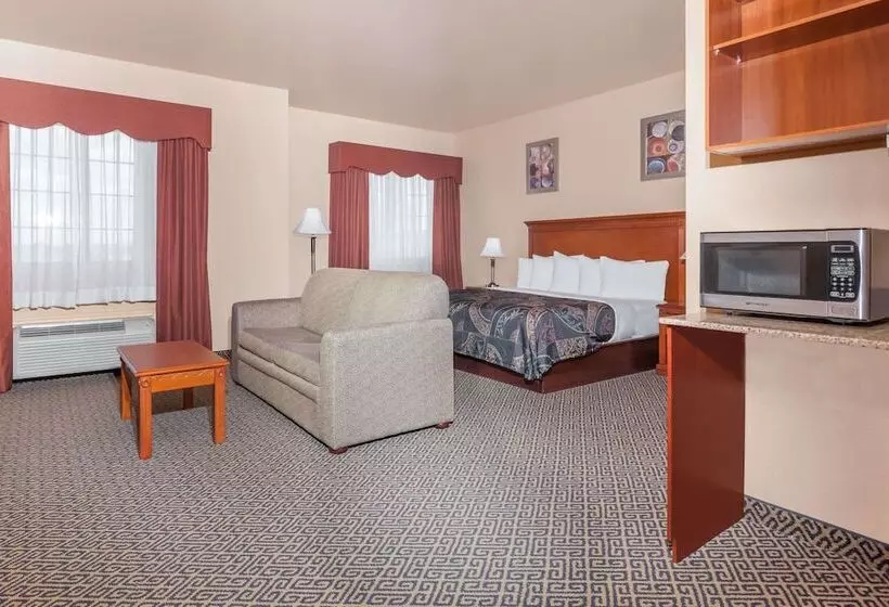 スイート, Quality Inn & Suites Mcalester On Hwy 69 & 270