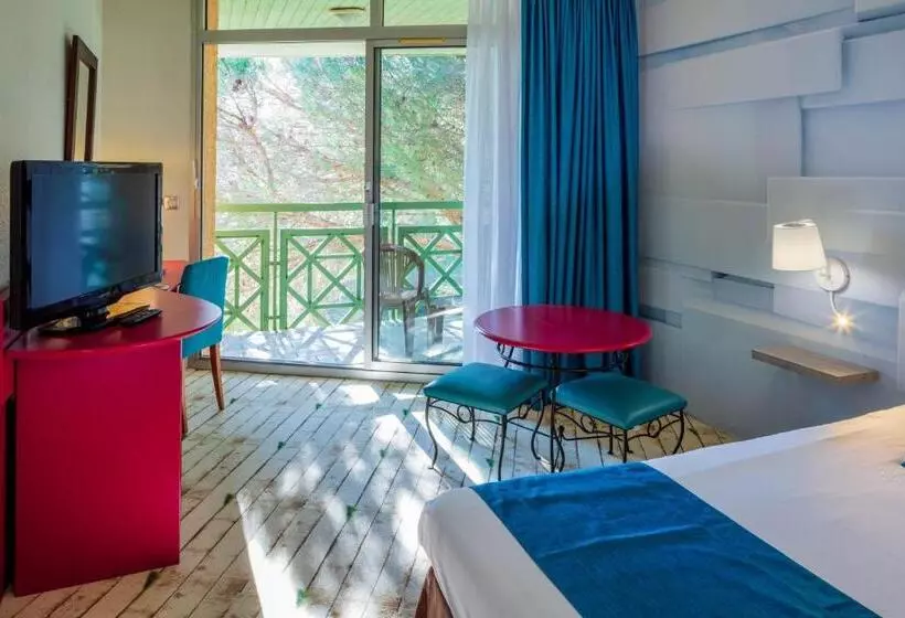 اتاق استاندارد با چشم‌انداز باغ, Garrigae Domaine De L Esterel   Piscine & Spa Cinq Mondes