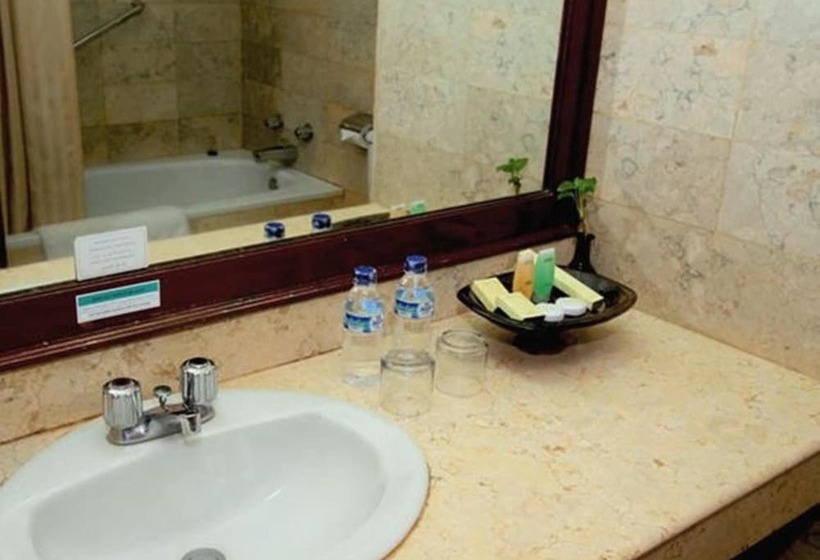 수피리어 룸, Grand Legi Mataram