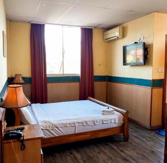 디럭스 룸, Hotel Holiday Park