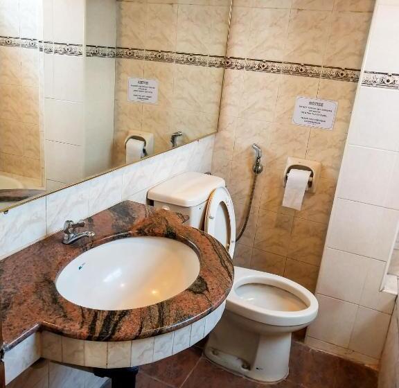 디럭스 룸, Hotel Holiday Park