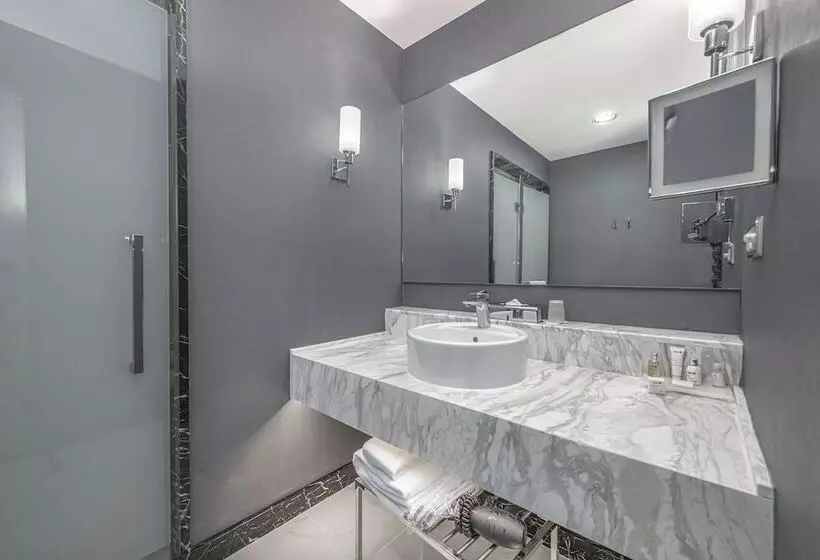 Standard Room, Radisson Blu Hotel Batumi