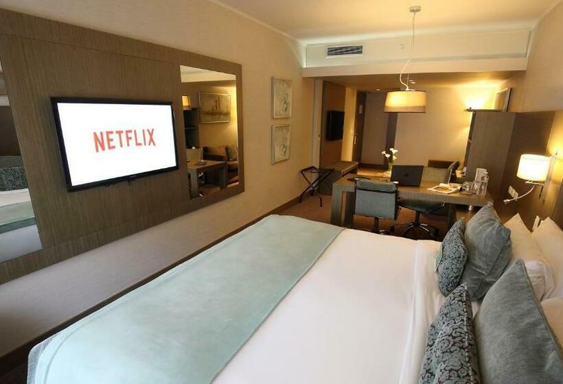 سوییت لوکس, Recoleta Grand