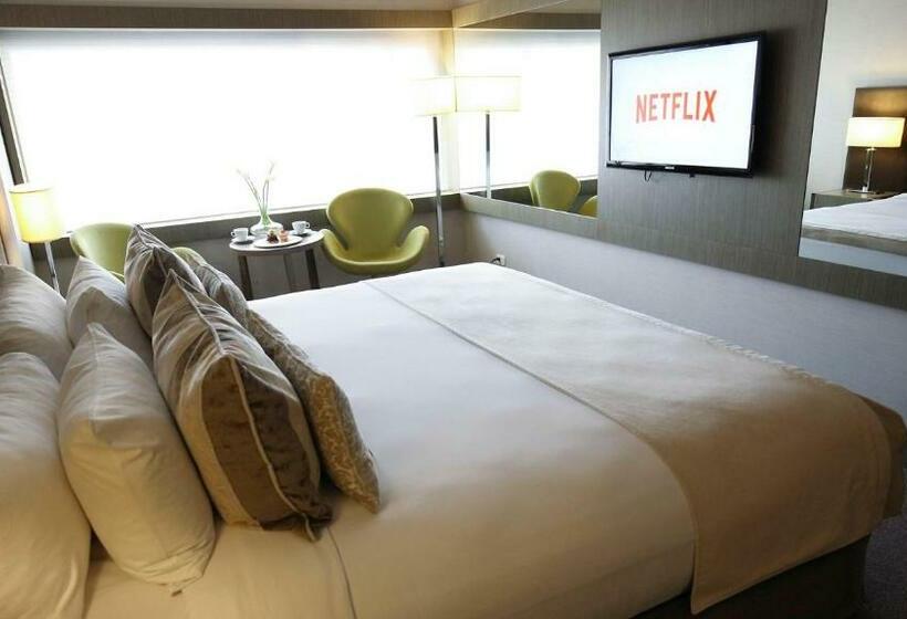 سوییت لوکس, Recoleta Grand