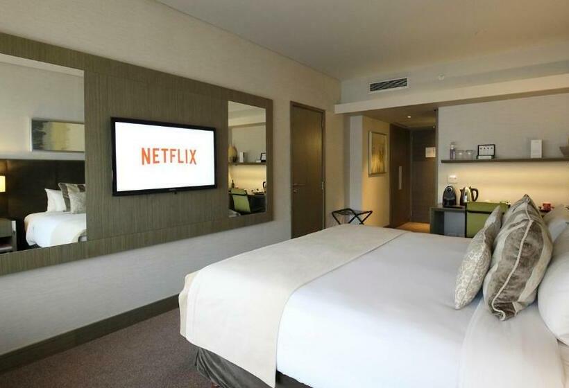 سوییت لوکس, Recoleta Grand