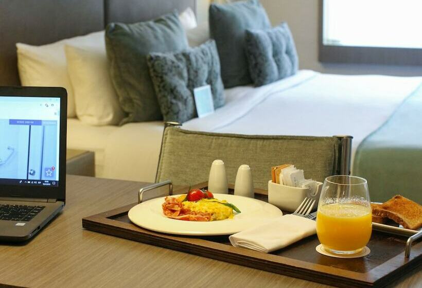 استودیوی لوکس, Recoleta Grand