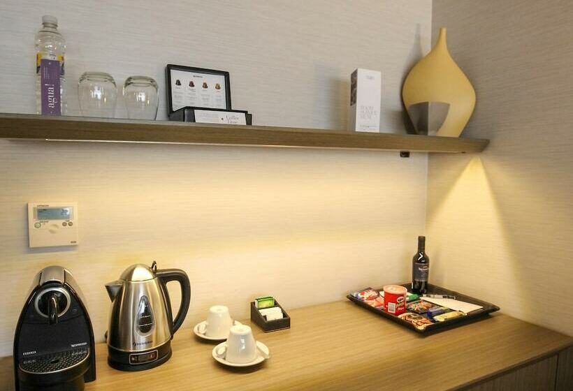 استودیوی لوکس, Recoleta Grand
