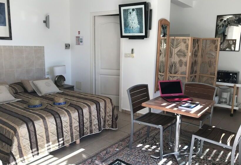 스탠다드 스튜디오 (테라스구비), Résidence Hôtelière A Trama