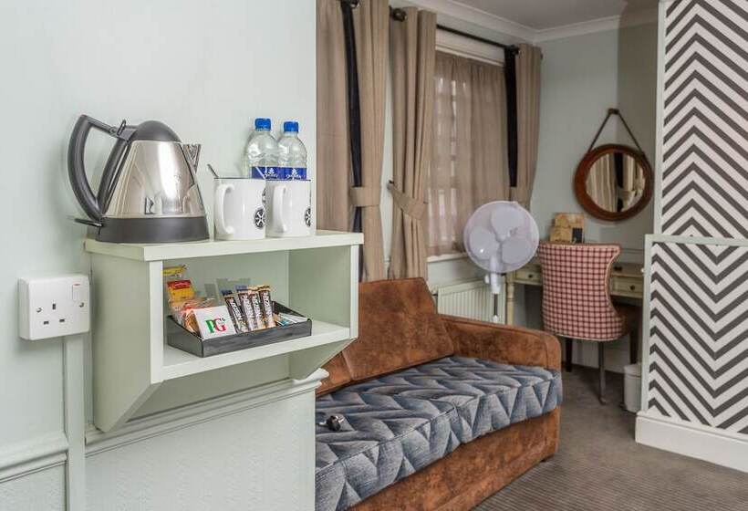 ファミリールーム, White Hart, Newmarket By Marston's Inns