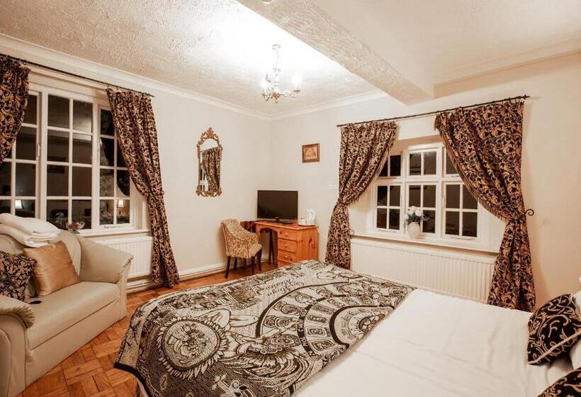 Номер Superior, Wincham Hall