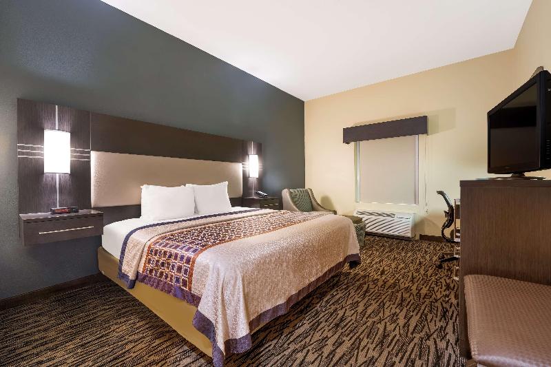 Standard Room Garden View, Mirage Bay Resort & Aqua Park