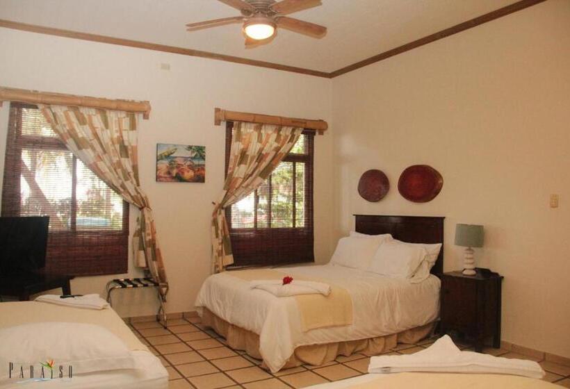 اتاق استاندارد سه نفره, Paraiso Rainforest And Beach