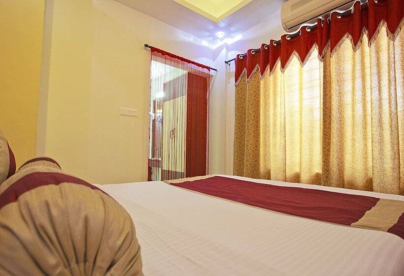 Superior Vierpersoonskamer, Aishwarya Residency