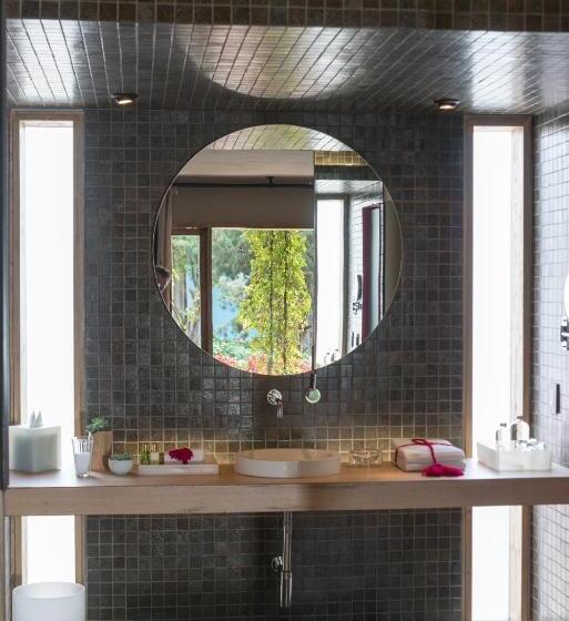 스탠다드 룸 킹사이즈 침대, Bo