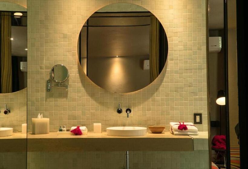 이그제큐티브 스위트, Bo