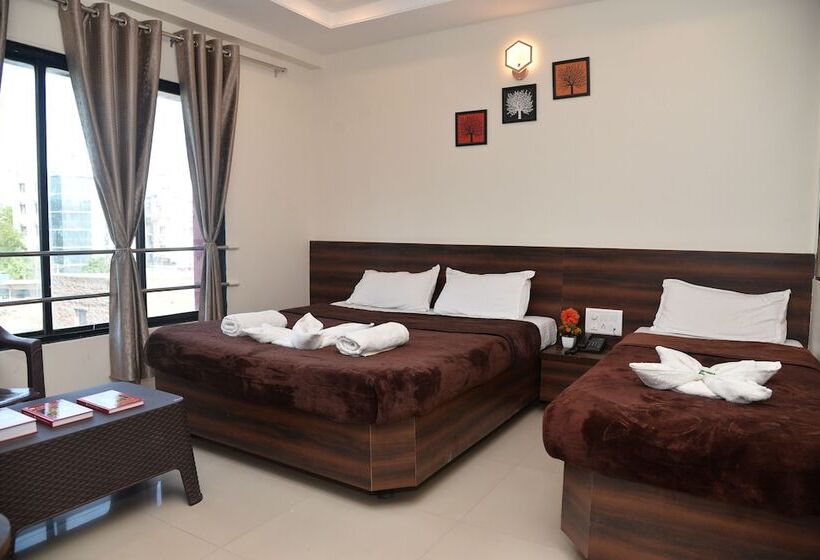 Трехместный Номер Deluxe, Disha Palace