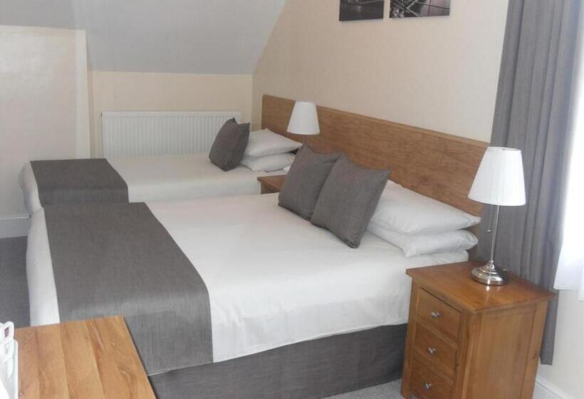 Семейный Номер, Powys Lodge
