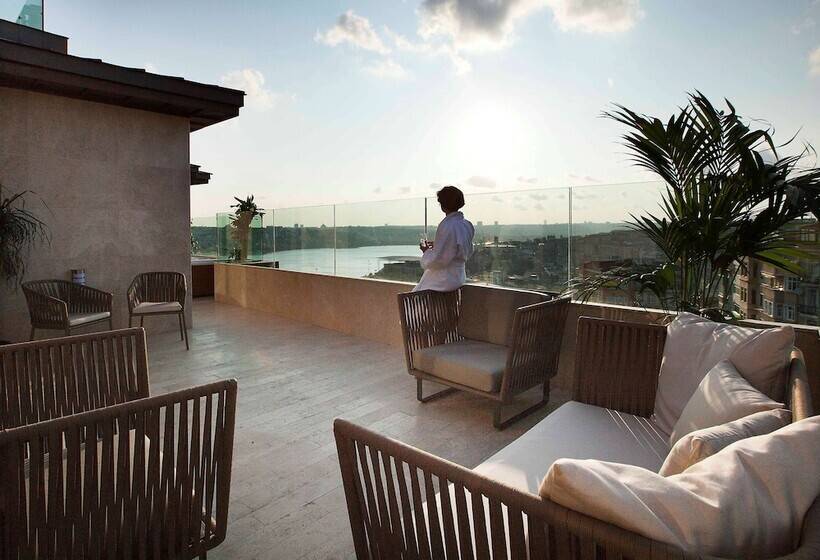 سوئیت با چشمانداز, Radisson Blu Hotel Istanbul Pera