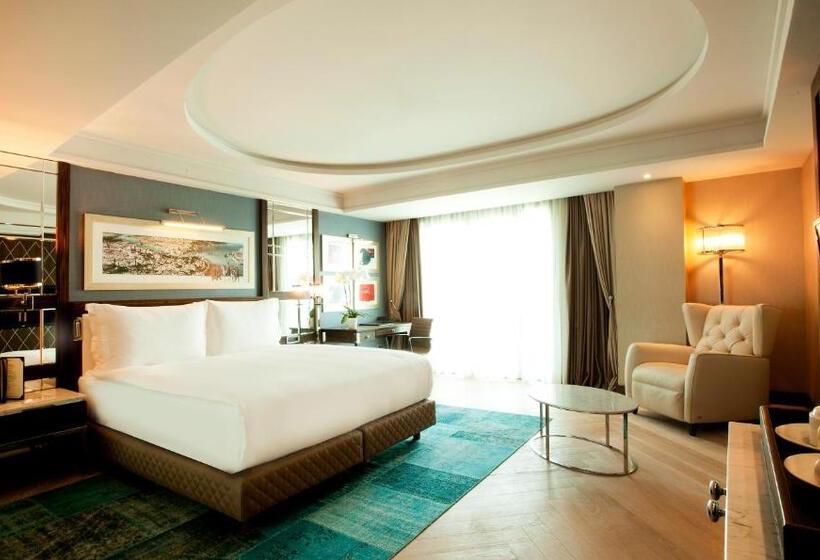 سوئیت جونیور با چشمانداز, Radisson Blu Hotel Istanbul Pera