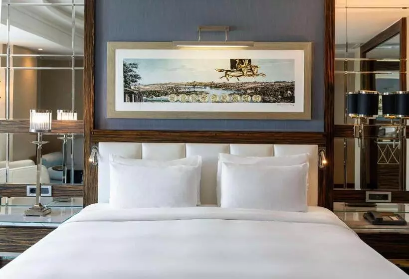 景色の見えるジュニアスイート, Radisson Blu Hotel Istanbul Pera
