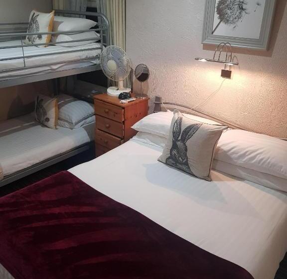 Семейный Номер, Rock Dene