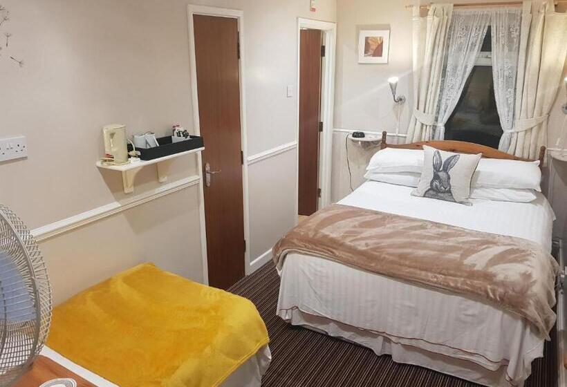 Семейный Номер, Rock Dene