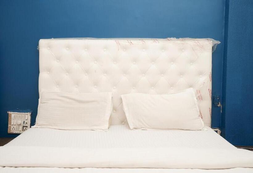 חדר משפחתי דלוקס, Om Residency