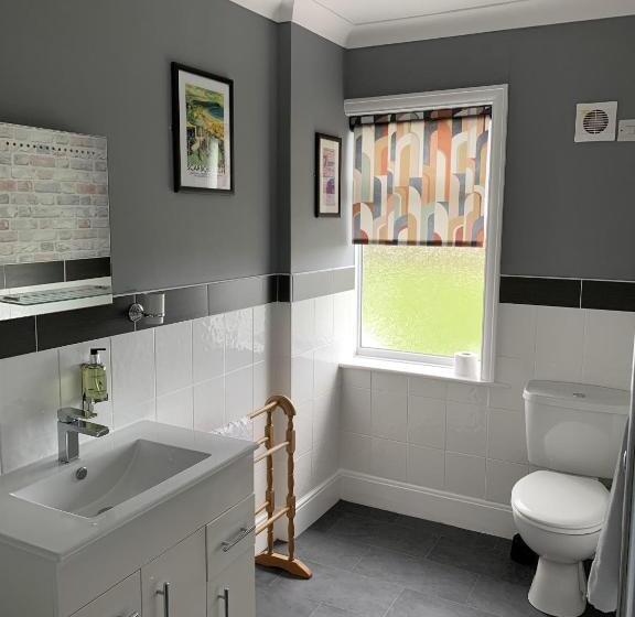 חדר סופריור, The Headlands