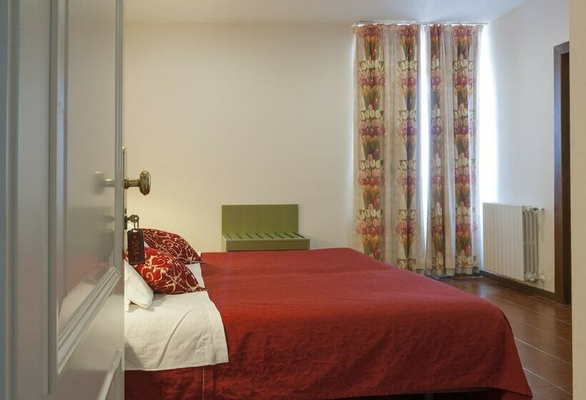 غرفة قياسية, Villa Del Cardinale