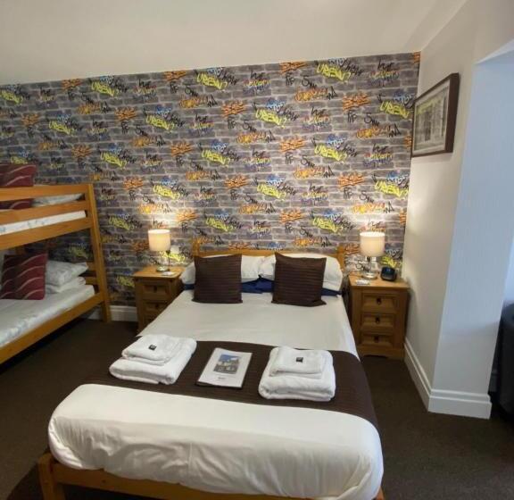 Семейный Номер, Willow Dene