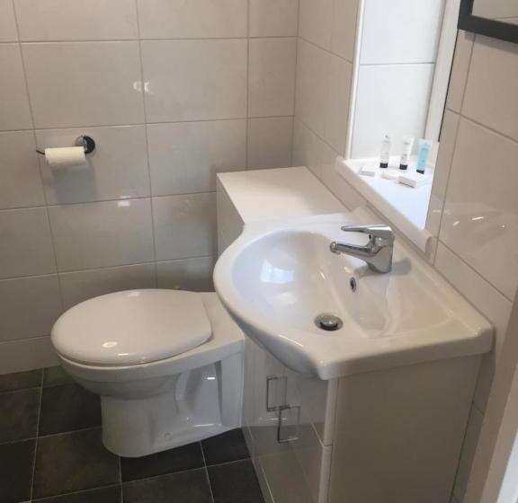 Номер Стандарт, Willow Dene