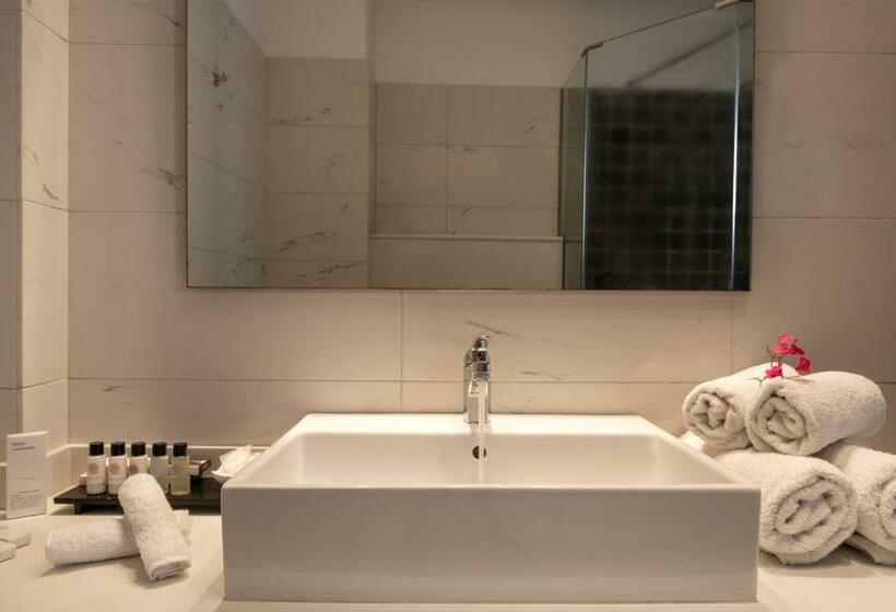 プール付きジュニアスイート, Splendour Resort