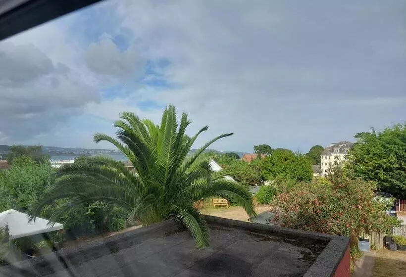 Camera Standard Vista Mare, Two Beaches