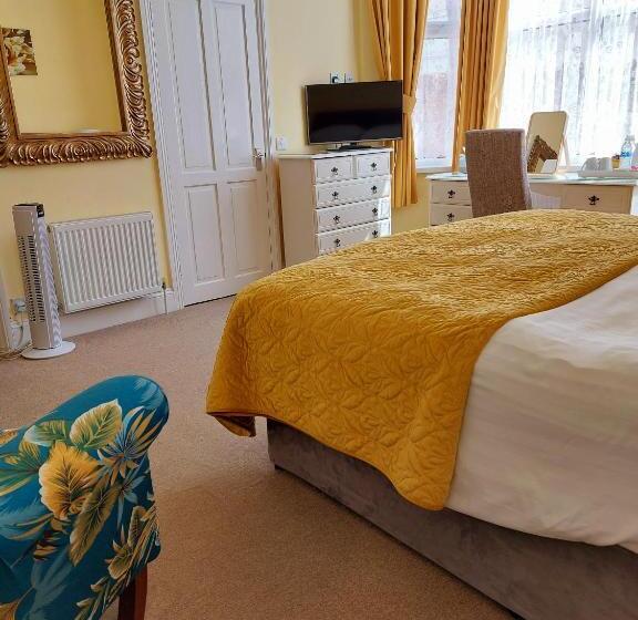 חדר סופריור, Two Beaches