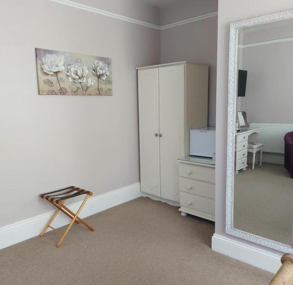 חדר סופריור, Two Beaches